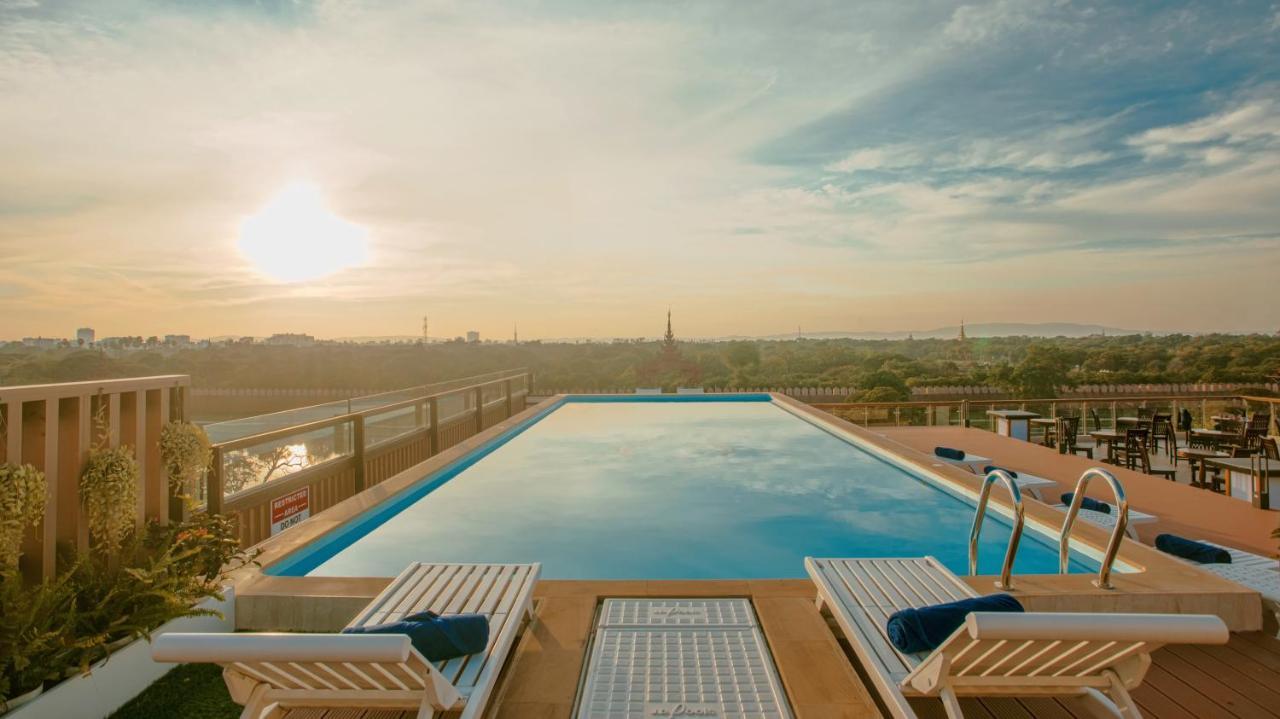 Sunset Palace View Suites Mandalay Exterior foto